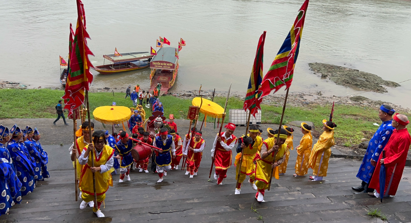 City Tour Việt Trì: Trải nghiệm Nghi lễ rước nước Bạch Hạc - Đền Hùng - Miếu Lãi Lèn