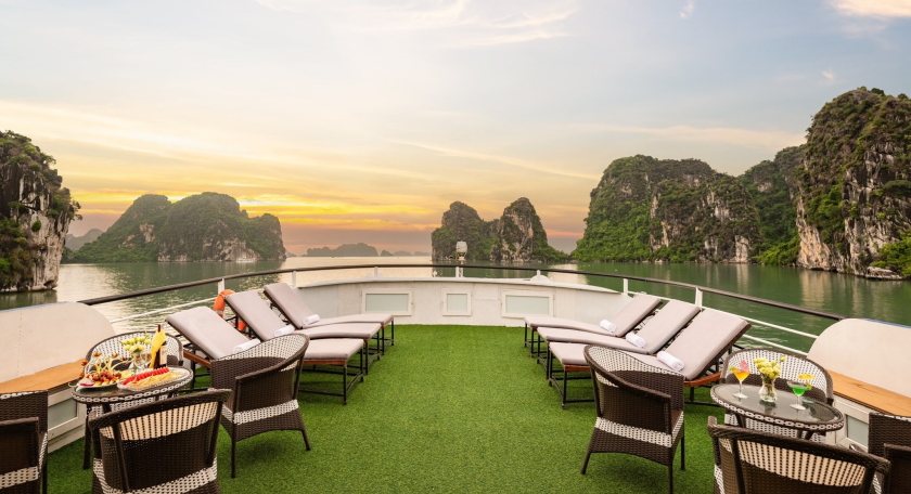 A romantic adventurous Vietnam journey in 10 days 9 nights