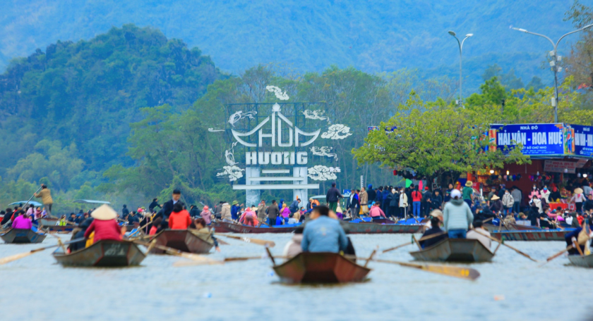 Fullday_Perfume Pagoda tour