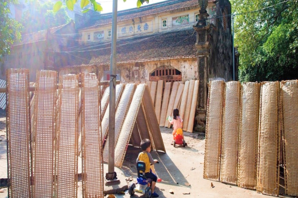 Visit Tho Ha traditional village