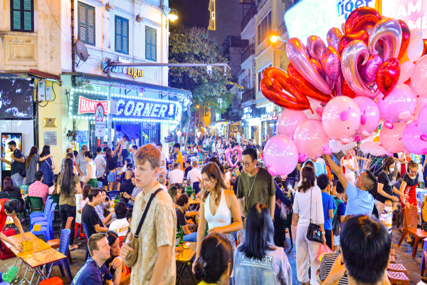 Hanoi street food tour