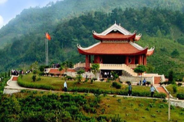 Tuyến: An Toàn khu II (Bắc Giang) - An toàn khu Định Hóa (Thái Nguyên)