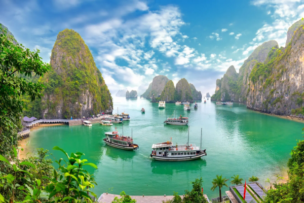3 days Northern Vietnam escape: Ninh Binh – Ha Long Bay discovery