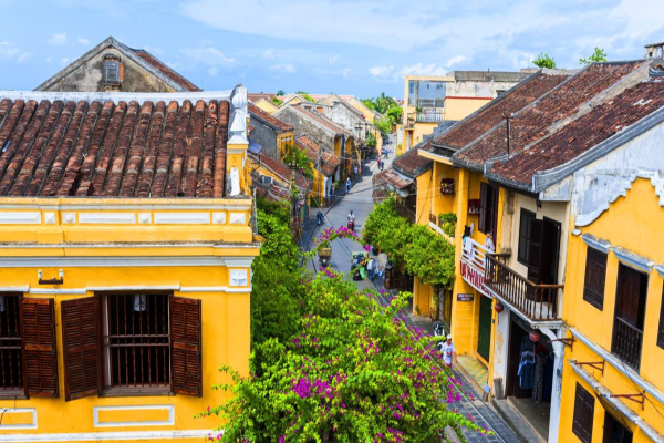 Central Vietnam 4 days 3 nights tour: Son Tra – Hoi An – Ba Na Hills – Hue